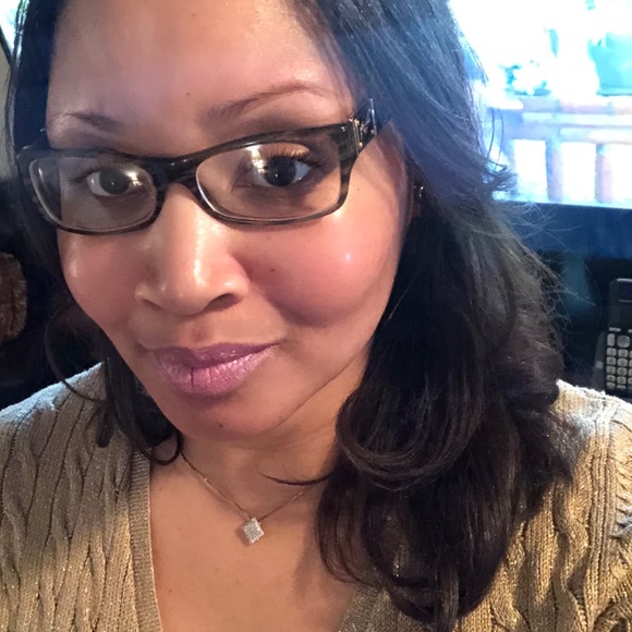 🎀 MEET YOUR SELLER/BUYER🎀 - Picture 1 of 5